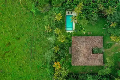 Image de Belle villa de 4 chambres avec personnel, touche très personnelle Surplombant les rizières