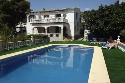 Large 150 M2 Villa With Pool And Pool House