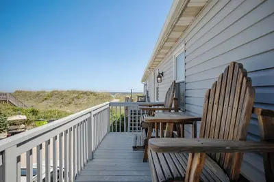 Image de Terry-lar: 2 Br / 1 Ba maison à Oak Island, pour 8 personnes