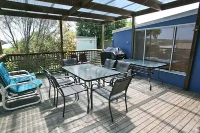 Image de Blue Bermi Beach House: 10 Barragoot Street- Cottage acceptant les animaux en ville