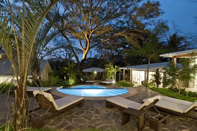 Image de Villa Almendro - Chic! 150 m��tres de la plage, piscine en cascade, wifi gratuit!