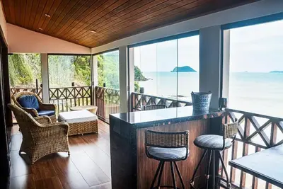 Image de Suites de 3 chambres \/ Beachfront à Buzios - 3 suites