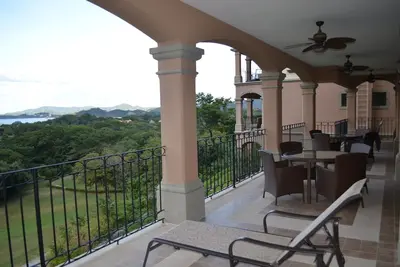 Image de Le paradis sur terre et des vues à couper le souffle dans ce condo costaricain