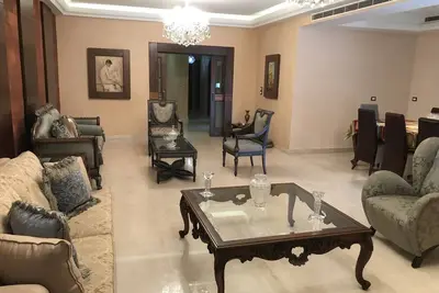 Image de Luxe et charmant nouvel appartement entièrement meublé à Beyrouth, 2150 sqf