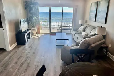 Image de # 107 - Magnifique Gulf Front 4ème étage / 2bd 2ba / Grand balcon / Entrée sans clé