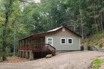 Image de Nouveau refuge forestier privé: pas de frais de nettoyage ou de compagnie!