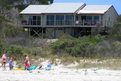 Image de pentelows Beach House