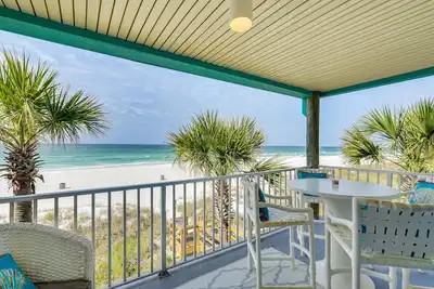 Image de Nouveau! Oceanfront Panama City Beach Condo avec piscine!