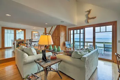 Image de Nouveau! Lake Champlain Cottage w / Kayak et quai privé