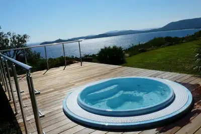 Image de Pinarello Villa 5 * 280 m2 7 Chambres Piscine\/Spa Plage A 5' Vue Mer\/Montagne