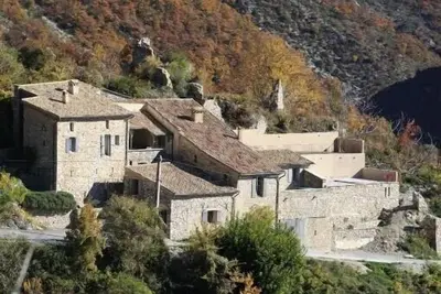 Image de Mas 16 personnes en Drôme provençale, région de Nyons