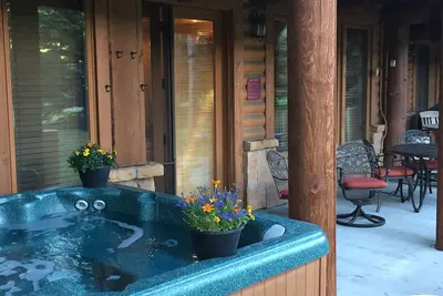 Image de Première rangée sur Deer Valley Dr. - Spa privatif