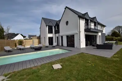 Image de Modern villa with sea view, swimming pool and large terrace - 2 to 10 pers.