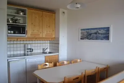 Image de appt 6/7p très lumineux face au jardin d'enfant accès direct aux pistes