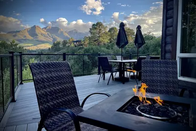 Image de Cabine d'hĂ´tes maintenant disponible pour les groupes de 9 personnes ou plus, 50 $ par nuit