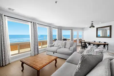 Image de Grand condo 3 chambres en bord de mer