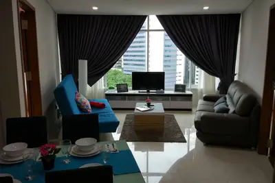 Image de 5 minutes de Klcc \/ Kl City \"Central\" Spacieux 3 chambres