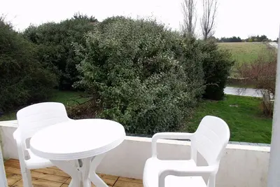 Image de Appartement tout confort 2 pièces avec jardin à 700m de la plage