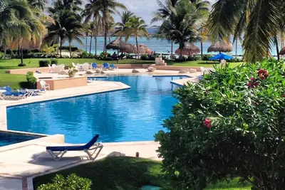 Image de Beachfront Paradise ~ Villa Del Mar ~ Vues spectaculaires et plage magnifique