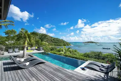 Image de Villa Pinel front de mer, plage privée juste en face Pinel Island / St Martin
