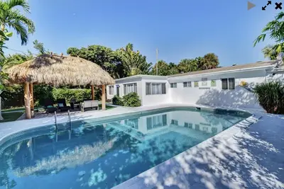 Image de Downtown Delray Beauty Pool Maison pour 8 personnes et proche de la plage