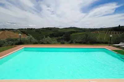 Casa Uliveta, villa avec vue et avec une véranda idéale pour les familles ou les amis