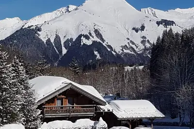 Image de Superbe chalet à la montagne entièrement neuf et en bois station de ski Les Gets