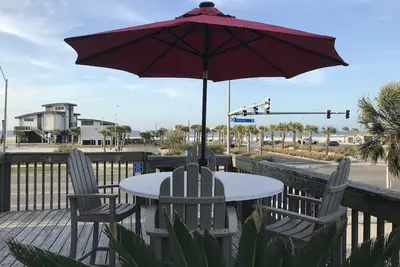 Image de Emplacement Parfait! Vue sur la plage de Chaque chambre! Le plus proche du Hangout Musicfest!