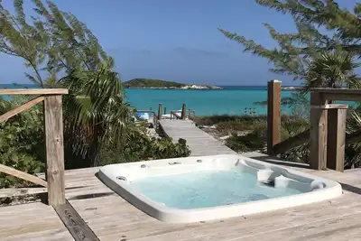 Image de Luxe intime et meilleure plage des CaraĂŻbes au Blue Point Cottage Beach Hous