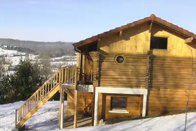 Image de Chalet Authentique En Rondin 300 à 900 €\/Semaine