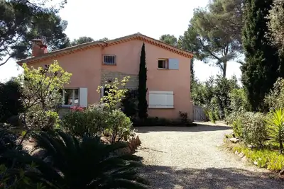Image de Quartier résidentiel de Portissol à 500m de la plage et petits commerces
