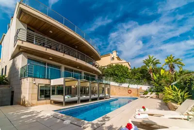 Image de Maison avec vue sur la mer, Villa Sammy à Alcudia avec piscine et jacuzzi.