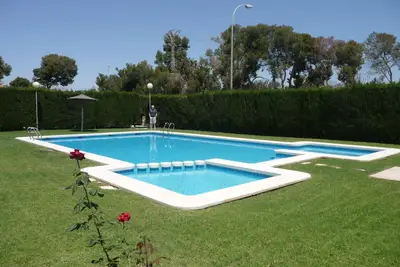 Image de Alicante loue grand Apt F4 avec Piscine, près de la plage. Wifi & Tv Française