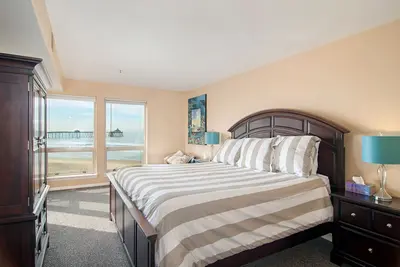 Image de San Diego County Oceanfront 3 chambres chauffées piscine / jacuzzi. Complexe sur le sable