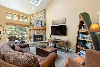 Image de Grand Townhome 4 chambres dans Starfire