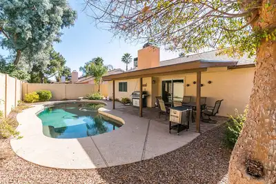 Image de Maison de vacances moderne dans un endroit charmant Ă Kierland Scottsdale! Grands tarifs!