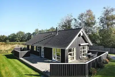 Image de Maison de vacances pour 8 a Læsø-By Traum