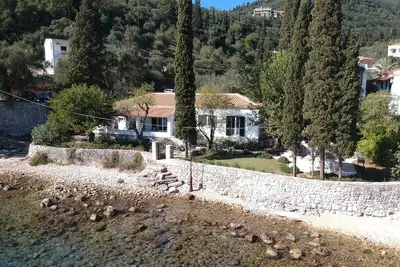 Image de Villas de prestige | Kalami | Villa contemporaine moderne en front de mer