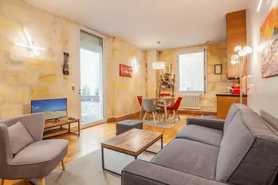 Image de Superbe appartement à la belle pierre pour 4 dans la rue des Antiquaires