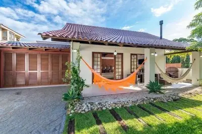 Image de Grande Maison P / 12, 4 Chambres (2 Suites), wifi, à 350 m de la mer. Partagez En 12 Fois