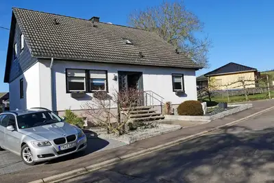 Image de 80 m² moderne appartement à proximité Saarburg dans un endroit calme,