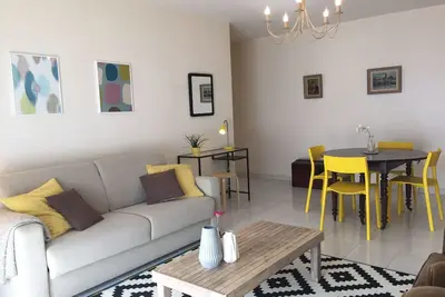 Image de Appartement T4 tout confort avec terrasses et parking à 5 mn à pied de la gare