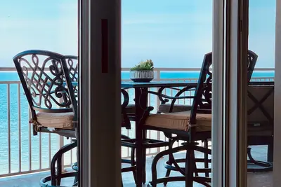 Image de Magnifique condo face à l'océan - Vues incroyables - Très bien situé