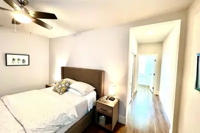 Image de 210-Trendy 1 Bedroom Apt dans le centre-ville de San Jose