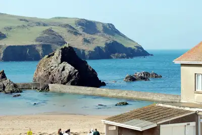 Image de 4 Maison Armada, Animaux acceptés à Hope Cove, Réf 995049