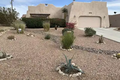 Image de Retraite tranquille dans le désert. Courte promenade aux sources chaudes et près de Joshua Tree!