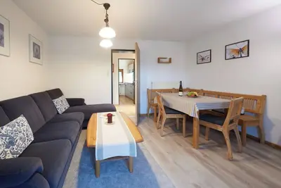 Image de Ferienwohnung Anna für 1-4 Personen mit 2 Schlafzimmern und Balkon