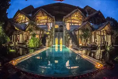 Image de Villas privées de 8 chambres + piscine