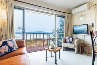 Image de 2 'Sunnie Belle' 3 Victoria Parade - vues sur l'eau sur l'estran de Nelson Bay