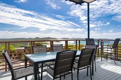 Image de 'Beach View At One Mile', 8/26 One Mile Close - Piscine à débordement et Wifi